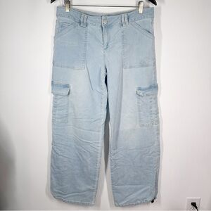 YMI Low Rise Wide Leg Cargo Jeans Size 7 Light Wash